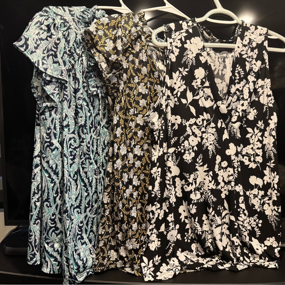 3 Lane Bryant floral Patterned Blouses.
New with tags. - Picture 3 of 7
